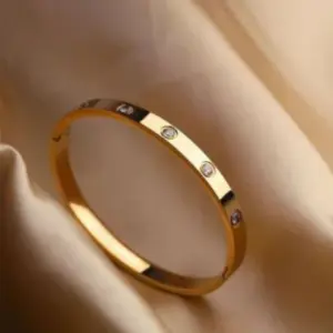 Pulseira/Bracelete Dourado decoração de strass